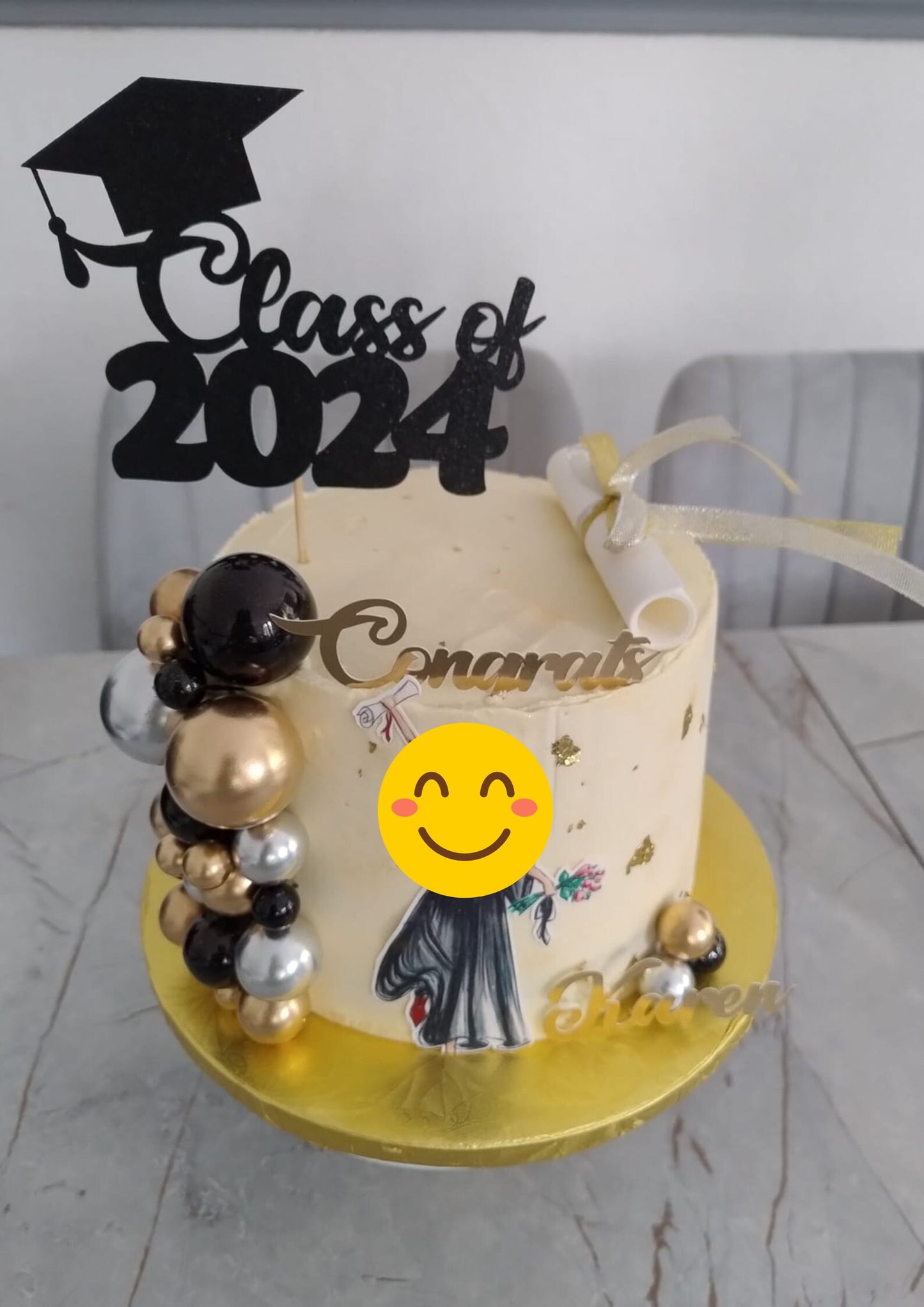 Graduation cake bundle custom name charm Graduation Cake Decorations